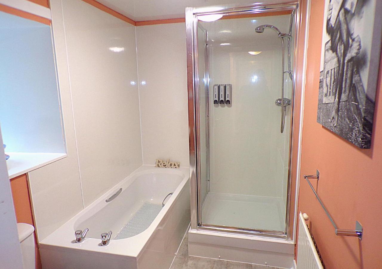 Whinstone Holiday Home In Falkland - Sleeps 8 외부 사진